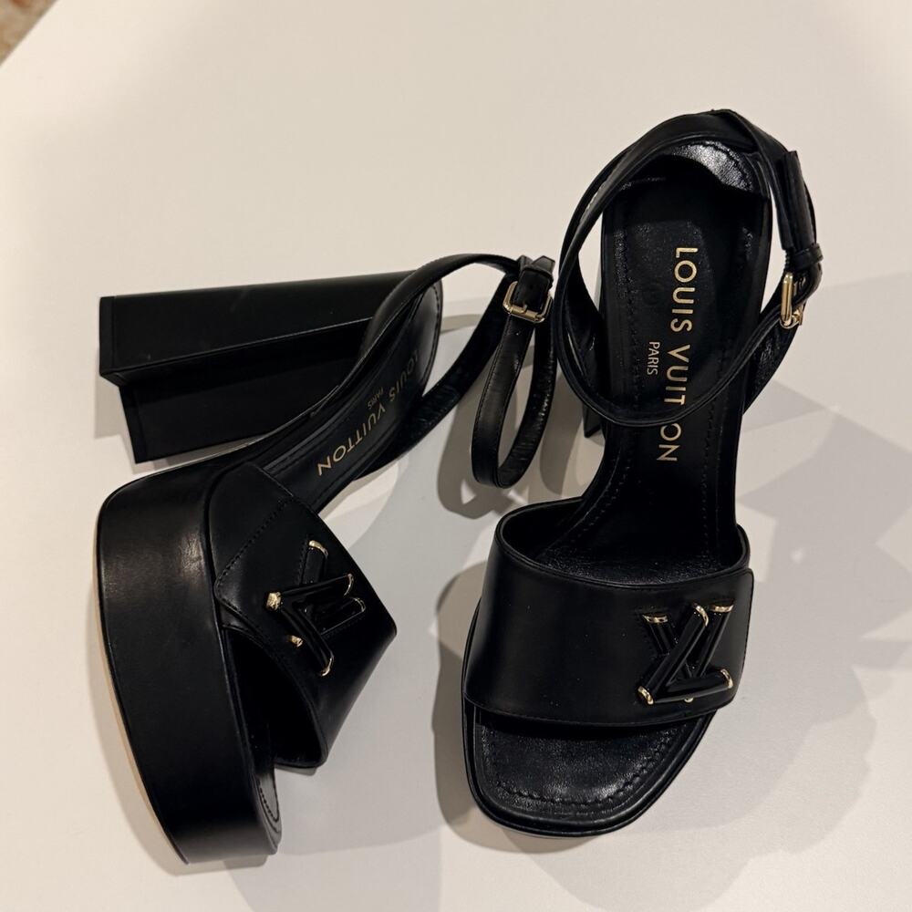 Louis Vuitton Black Leather LV logo embellished Shake Platform sandals EU 38 - Picture 7 of 16